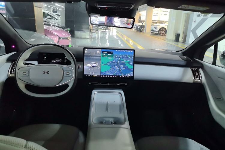 Used XPeng P7+ 2024 Long-Range Max Center Console