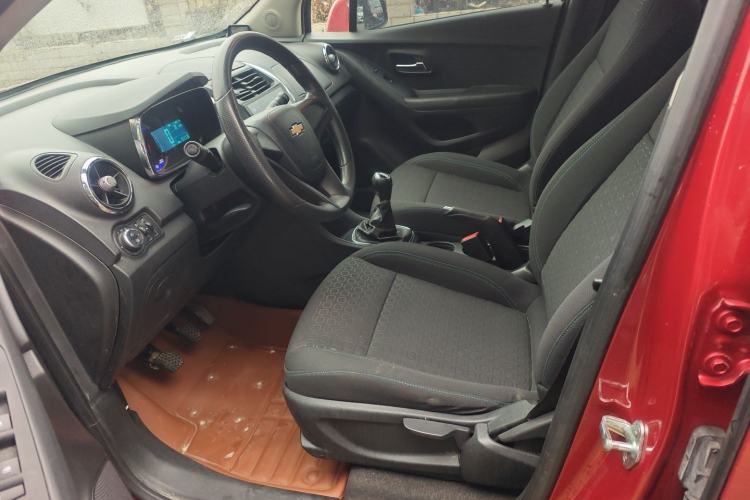 Used Chevrolet Trax 2016 1.4T Manual Two-Wheel Drive Comfort Version with Sunroof