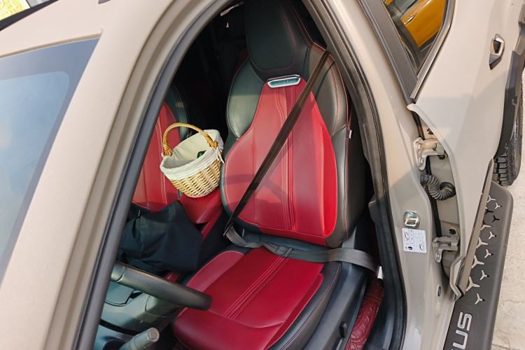 Used SAIC MAXUS T90 2022 2.0T Diesel Automatic 4x4 SAIC Bull—Demon Standard Cab