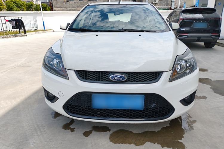 Used Ford Focus 2013 Hatchback Classic 1.8L Manual Base Model Front