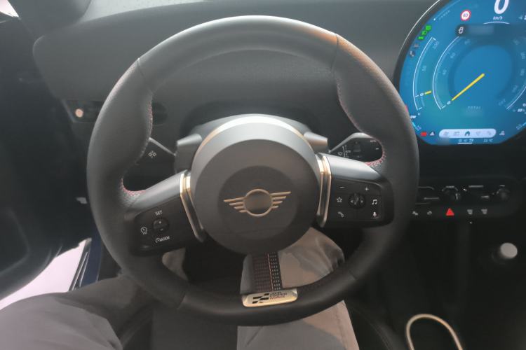 Used MINI Electric MINI COOPER 2024 452km COOPER SE Racing Driver
