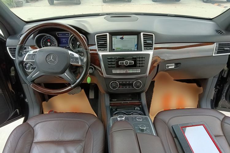Used Mercedes-Benz M-Class 2014 ML 400 4MATIC Luxury Model
