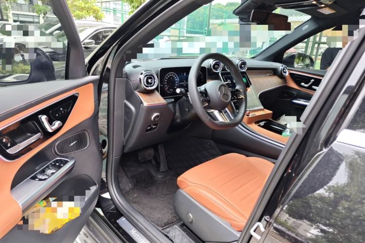 Used Mercedes-Benz GLC 2025 Refreshed GLC 300 L 4MATIC Dynamic Version 5 Seats Driver Seat