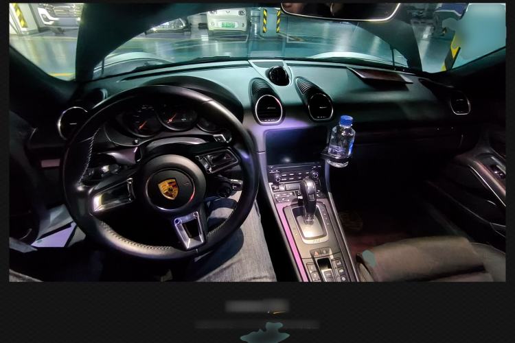 Used Porsche 718 2019 Boxster T 2.0T Center Console