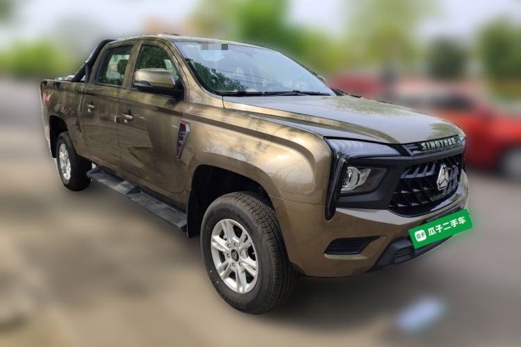 Used Sinotruk BOLDEN 2024 Commercial 2.0T Manual Diesel 4x4 Long Wheelbase Youth Edition
