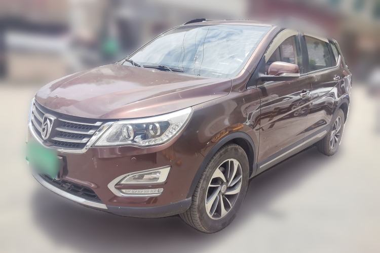 Used Baojun 560 2015 1.8L manual luxury version