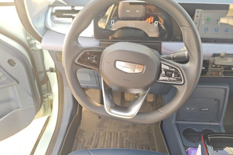 Used Geometry E Firefly 2023 320KM Cute & Handsome Tiger 5 Seats
