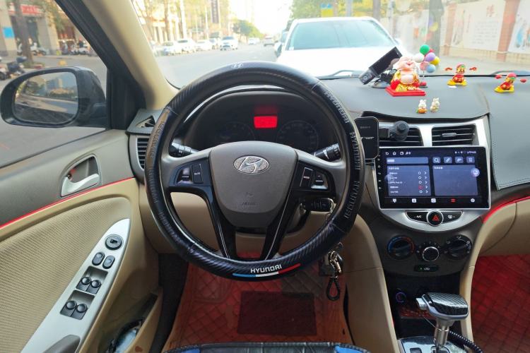 Used Hyundai Verna (older generation) 2010 Sedan 1.4L Automatic Comfort Model GS
