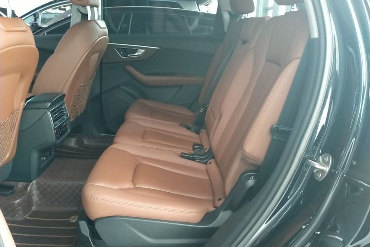 Used Audi Q7 2021 55 TFSI quattro S line Sport model