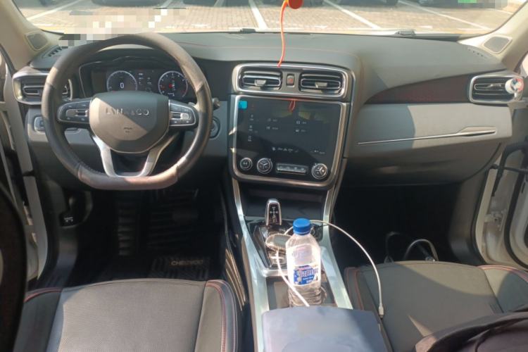 Used Lynk & Co 01 2017 2.0T Four-Wheel Drive Pro Edition Center Console