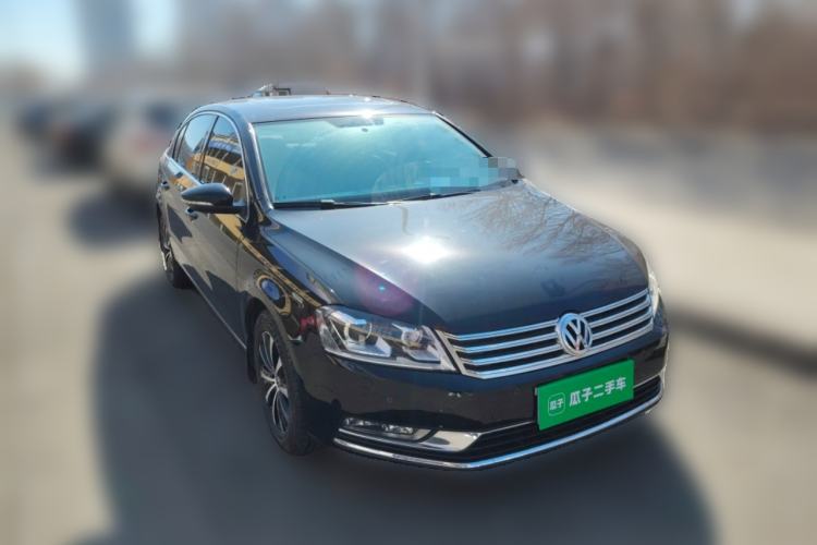 Used Volkswagen Magotan 2015 Facelift 1.8TSI Luxury Model Front Right 45 Deg