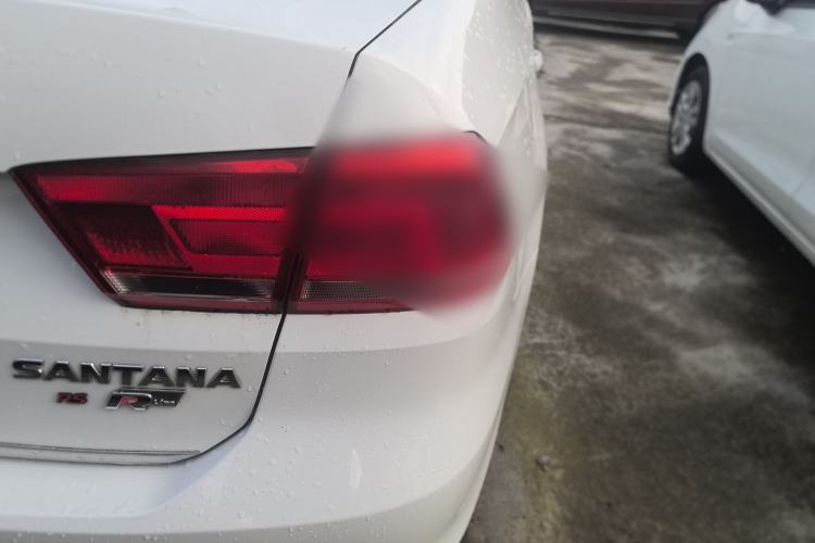 Used Volkswagen Santana 2019 1.5L Manual Fashion Edition China VI Standard Right Rear Taillight
