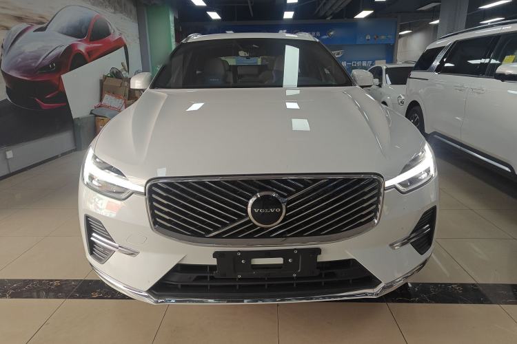 Used Volvo XC60 2026 B5 4x4 Smart Luxury Edition
