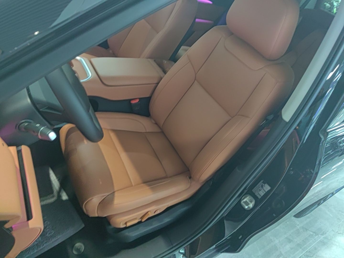 Vordere Reihe im Auto