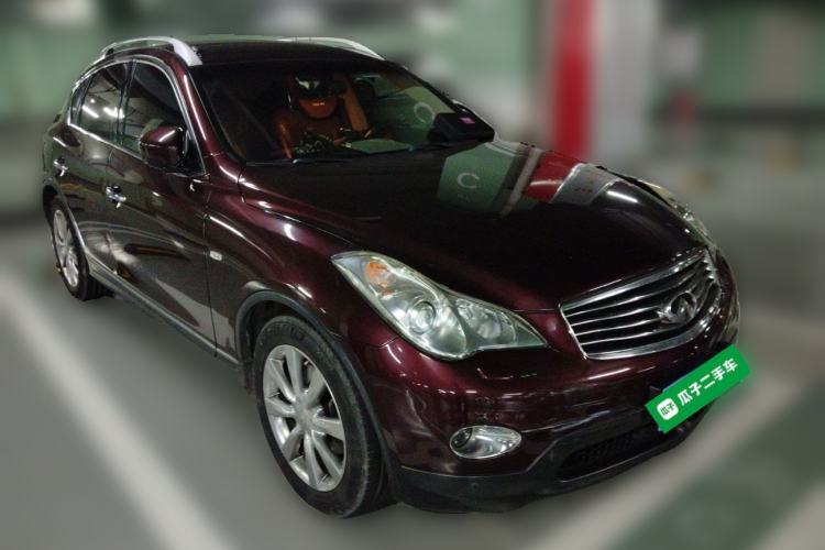 Used Infiniti QX50 2013 2.5L Two-Wheel-Drive Elegant Edition