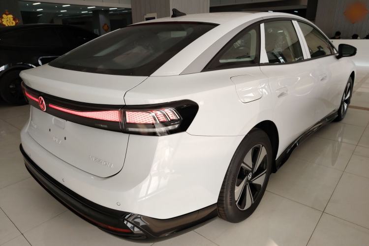 Used Volkswagen ID.7 VIZZION 2024 AIR model Rear Right 45 Deg