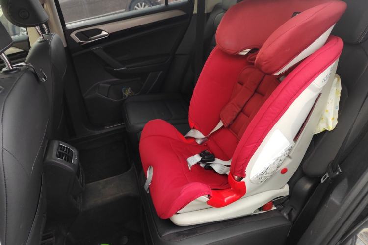 Used Volkswagen Tayron 2022 280TSI Two-Wheel Drive Luxury Smart Connectivity Version Left Rear Seat