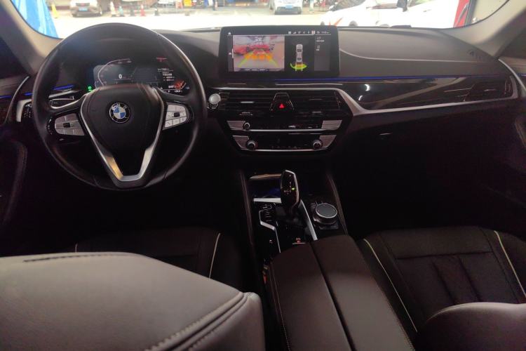 Used BMW 5 Series 2022 Restyled 525Li Luxury Package Center Console