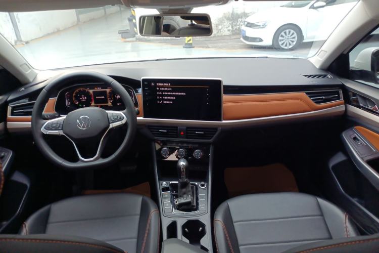 Used Volkswagen Bora 2023 200TSI DSG SmartDrive PRO Edition
