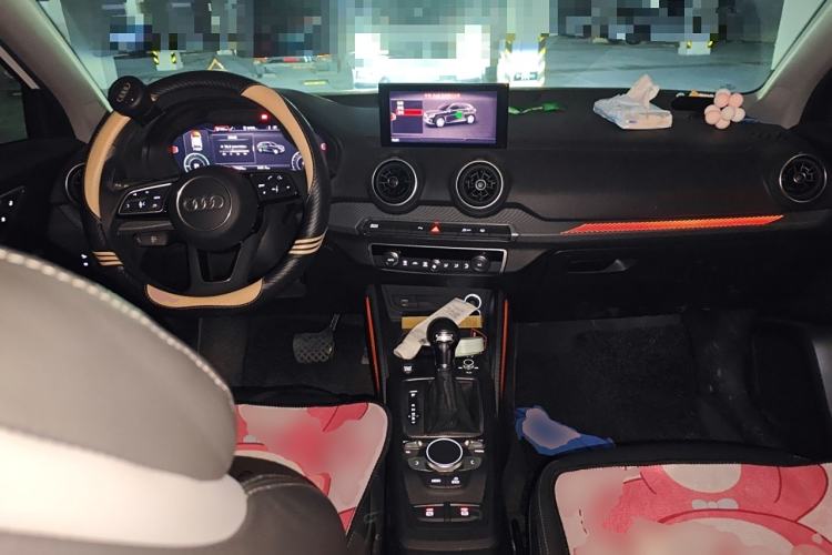 Used Audi Q2L e-tron 2019 Q2L e-tron Pure Electric Smart Style Center Console