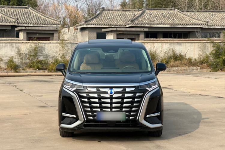 Used Denza D9 2022 DM-i 970 Four-Wheel Drive Flagship Model