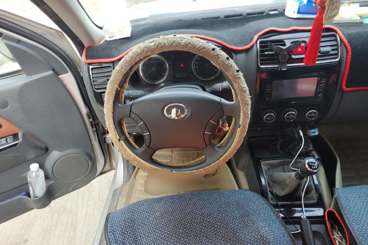 Used Great Wall Wingle 5 2013 2.0T European Version Two-Wheel Drive Elite Edition 6MT Big Double Cab GW4D20B