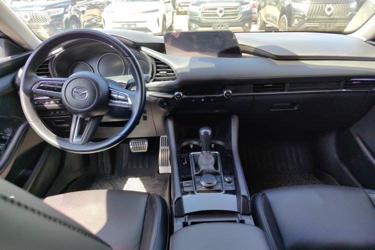 Used Mazda 3 Axela 2021 2.0L Automatic Zhiyao Edition
