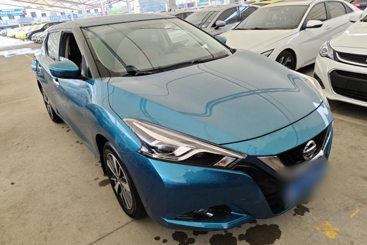 Used Nissan Lannia 2016 1.6L CVT Cool Edition Front Right 45 Deg