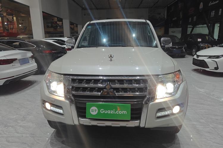 Used Mitsubishi Pajero 2018 V97 3.8L 5-Door GLS Sunroof Single-Difference Model – Middle East