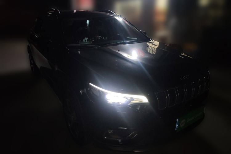 Used Jeep Cherokee 2019 2.0T Four-Wheel Drive Exploration Edition + Autonomous Driving Smart Package China V