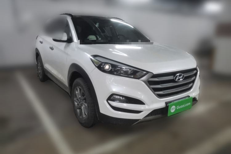 Used Hyundai Tucson 2015 2.0L Automatic Two-Wheel Drive Smart Version