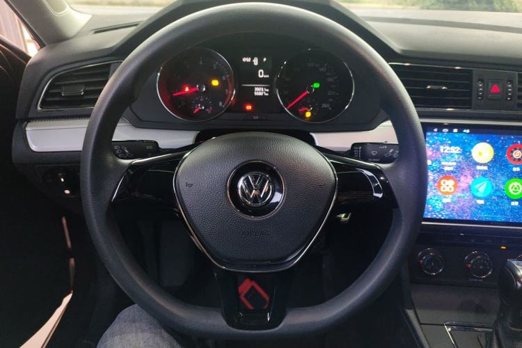 Used Volkswagen Lamando 2017 230TSI DSG Fashion Edition
