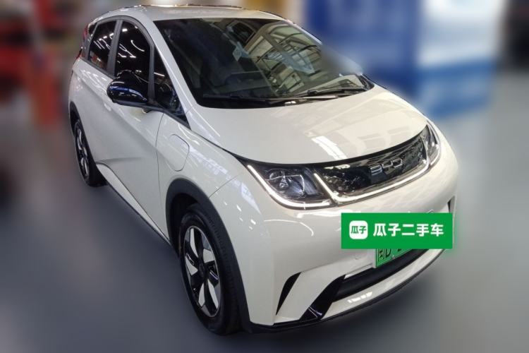 Used BYD Dolphin 2025 420km Free Edition Front Right 45 Deg