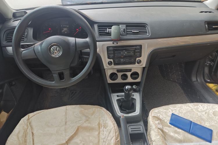 Used Volkswagen Lavida 2013 Revised Classic 1.6L Manual Fashion Edition