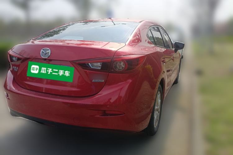 Used Mazda 3 Axela 2017 Sedan 1.5L Automatic Luxury Model Emission Standard China V
