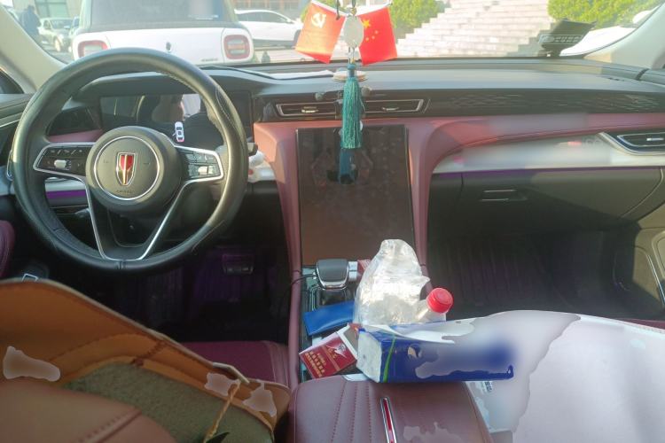 Used Hongqi H5 2025 2.0T Automatic Flag Edition – 500 000 Units Commemorative Version
