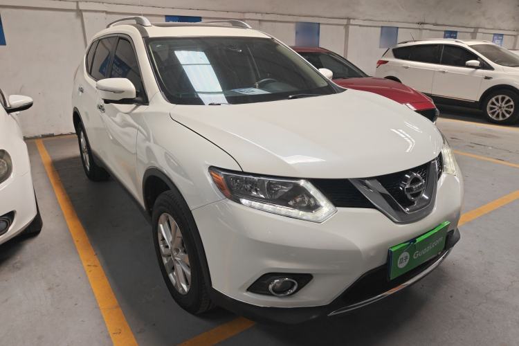 Used Nissan X-Trail 2015 2.0L CVT Comfort MAX Edition 2WD Exterior 1