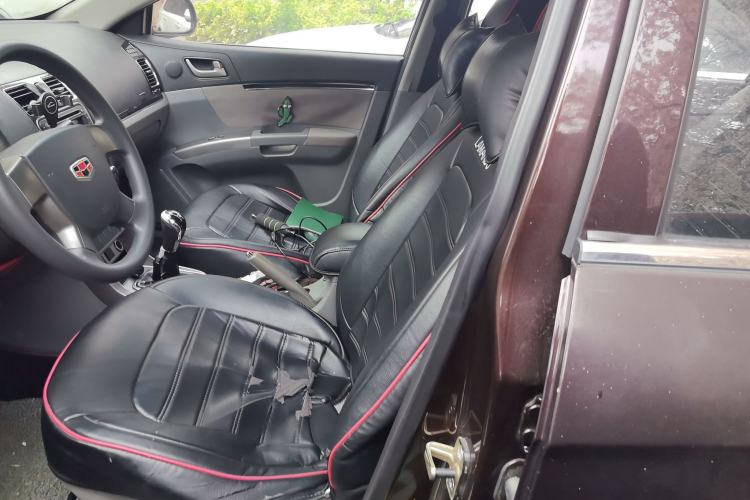 Used Geely Auto Classic Emgrand 2013 Sedan 1.5L Manual Entry-Level Model
