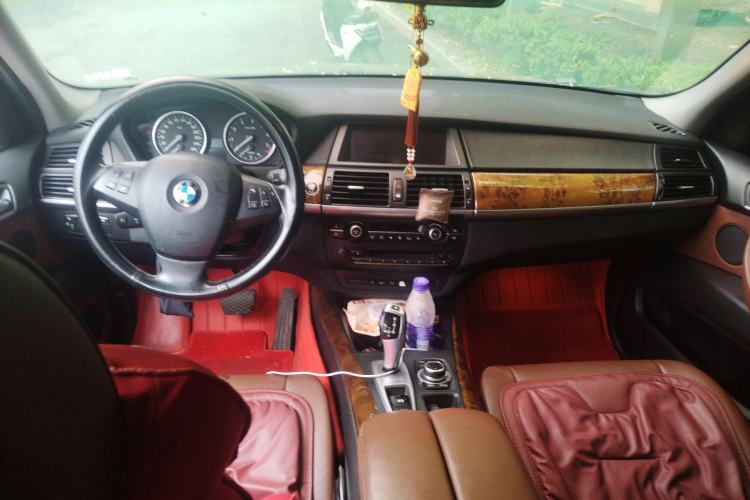 Used BMW X5 2013 xDrive35i Leading Model Center Console