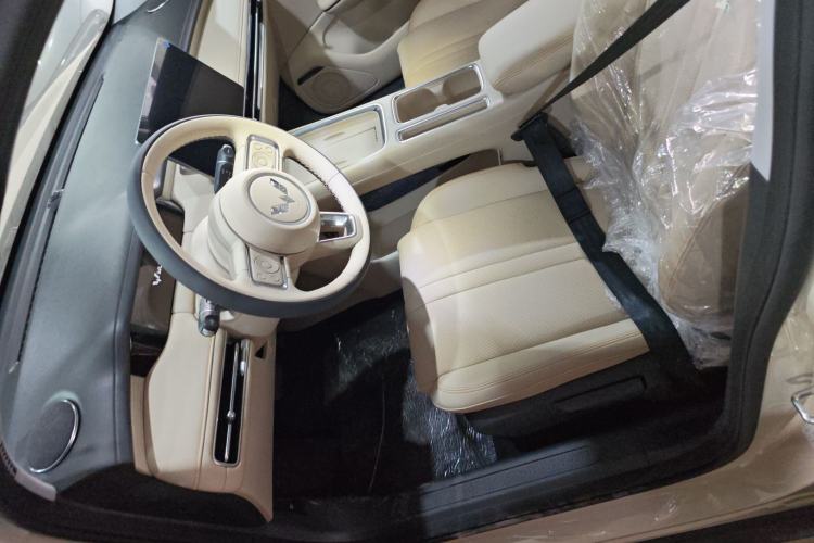 Used Wuling Bingo S 2025 Model 430km Deluxe Edition