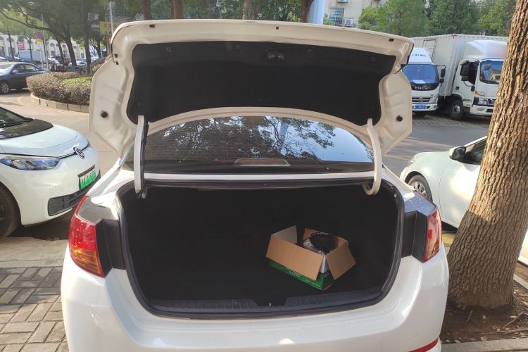 Used Kia K5 2012 2.0L Automatic DLX