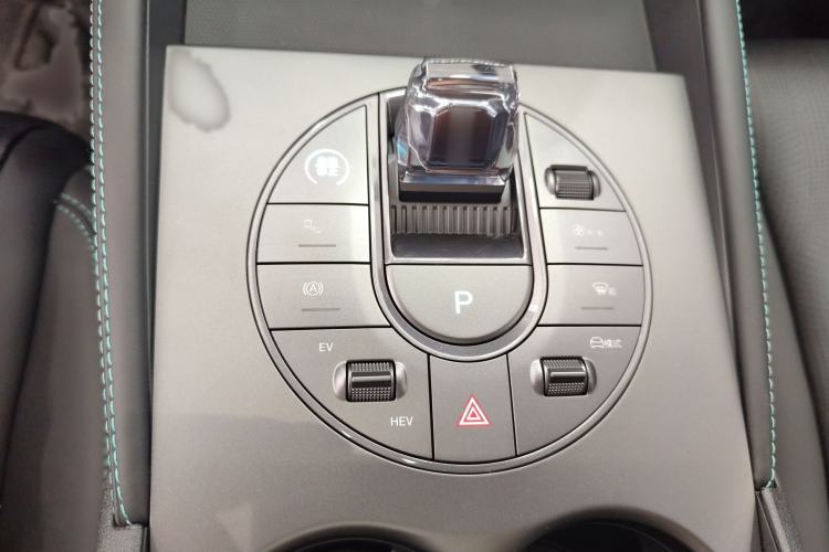 Used BYD Seal 06 New Energy 2024 DM-i 120KM Luxury Model
