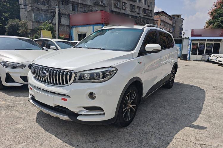 Used SWM X7 2016 1.8L Manual Comfort Version 7 Seats