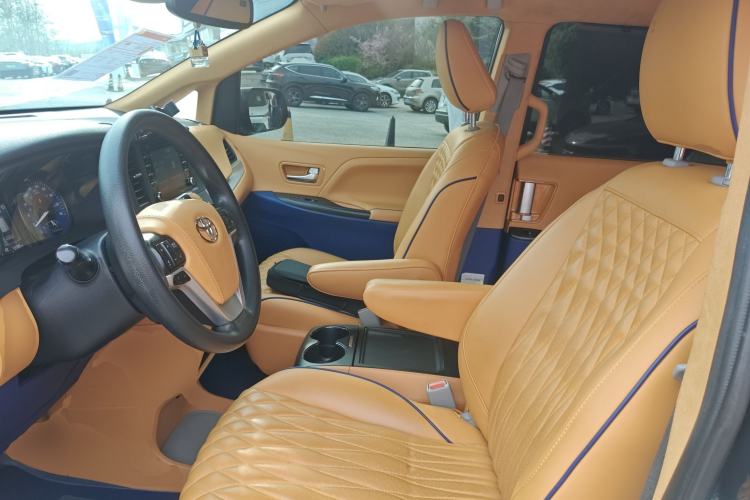 Used Toyota SIENNA 2020 3.5L Two-Wheel Drive XLE Leather Interior 7 Seats Mexico Edition