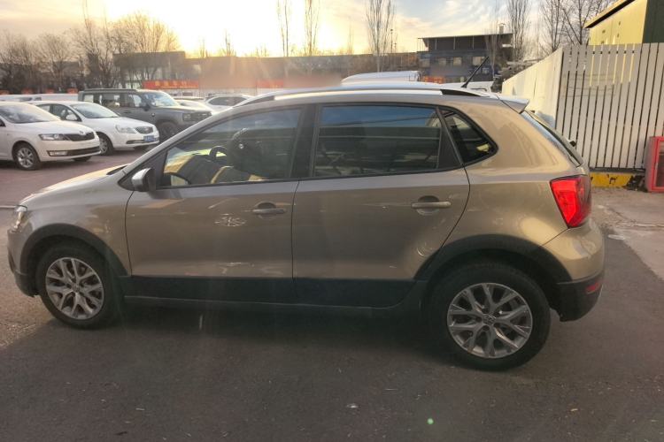 Used Volkswagen Polo 2014 1.6L Cross Polo Manual
