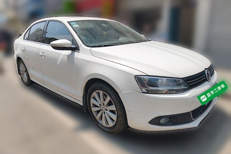 Used Volkswagen Sagitar 2014 Revised Version 1.6L Automatic Leading Edition Front Right 45 Deg
