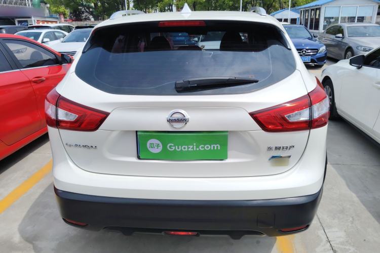 Used Nissan Qashqai 2016 2.0L CVT Luxury Edition Rear