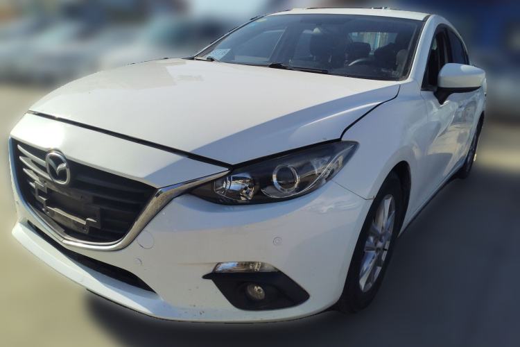 Used Mazda 3 Axela 2016 Sedan 1.5L Automatic Comfort Model