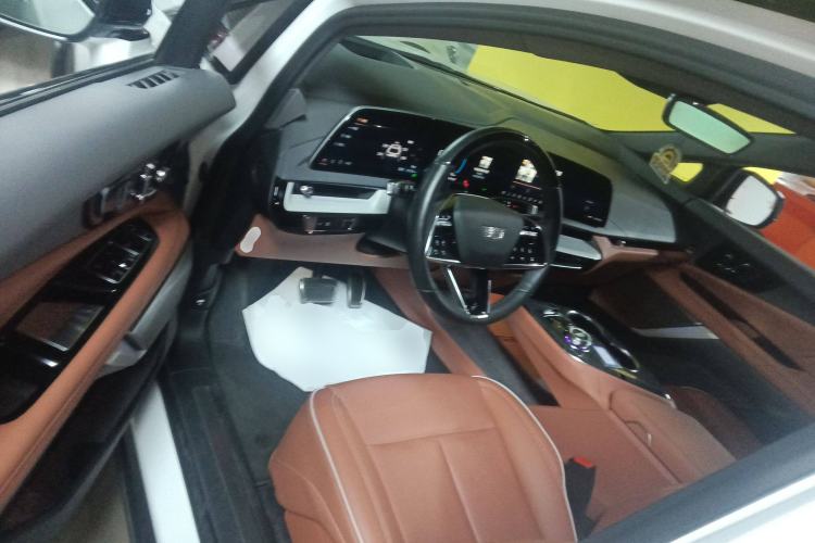 Used Cadillac OPTIQ 2024 Four-Wheel Drive Long-Range Version
