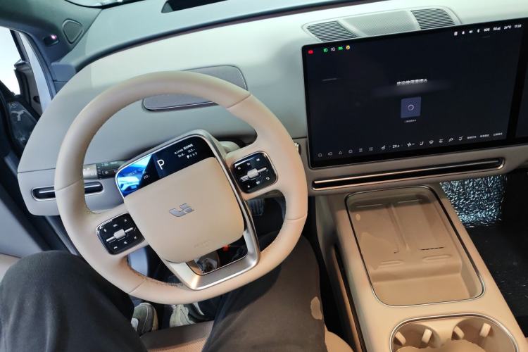 Used Li Auto i6 2025 Model Two-Wheel-Drive Standard Type